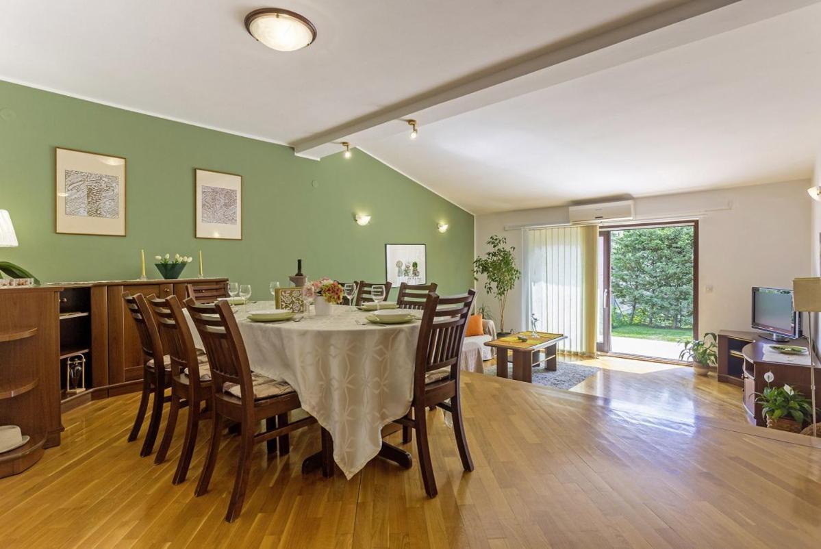 Nada In Vinkuran Villa Pula Exteriör bild